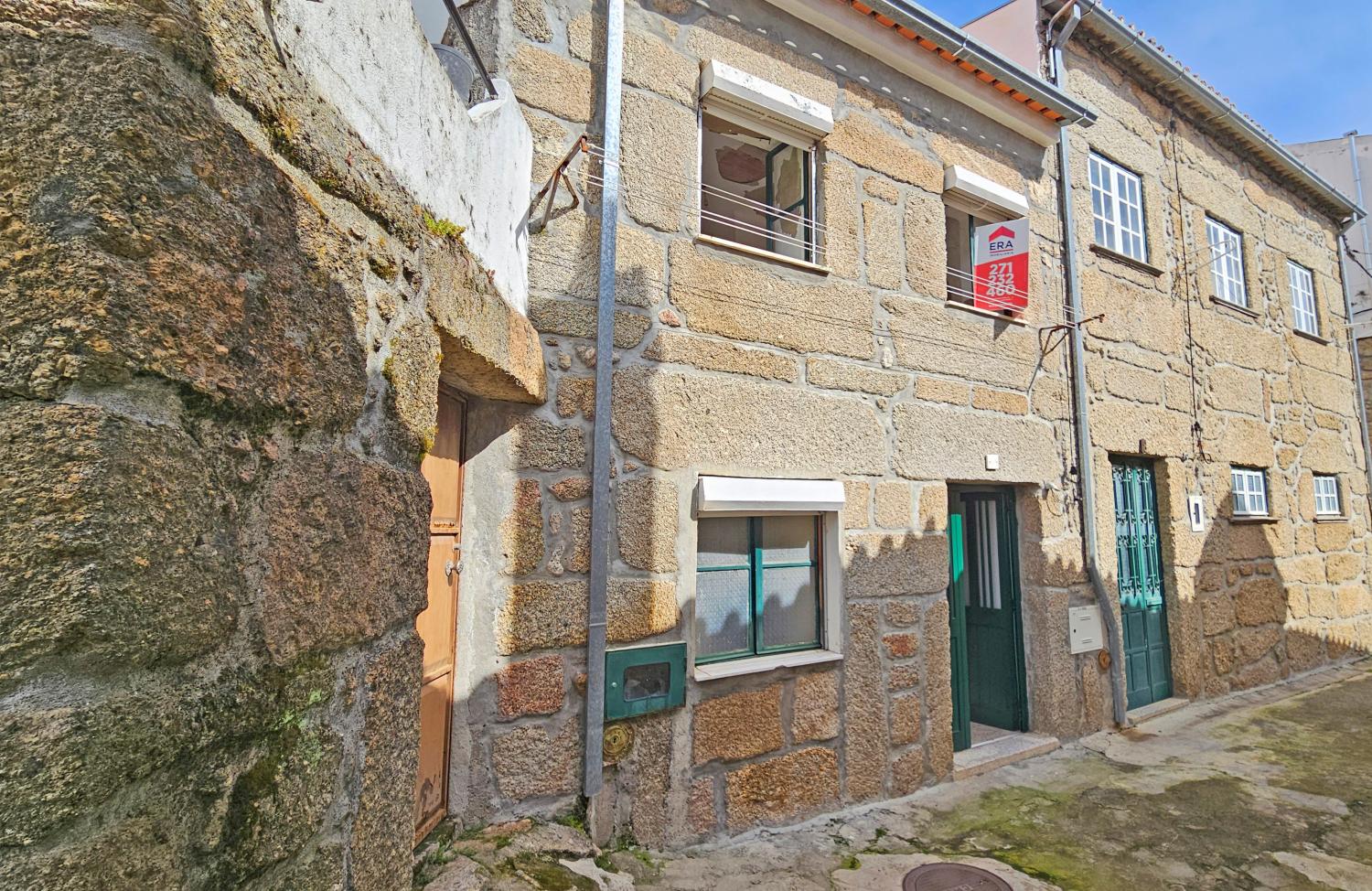  à venda moradia em banda Gonçalo Guarda 1
