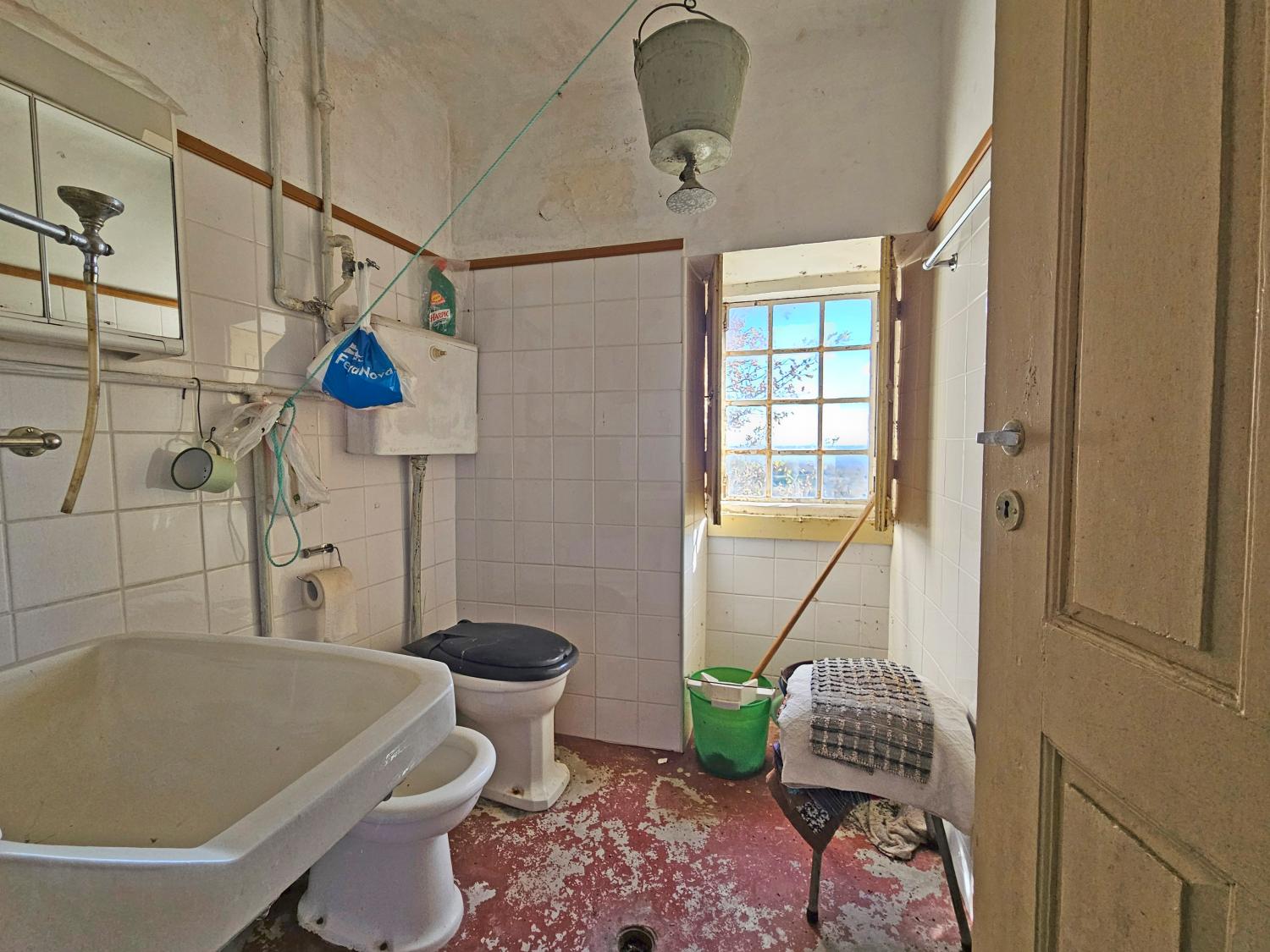  à venda casa isolada Donfins Guarda 24