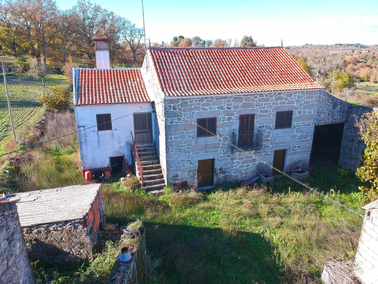  à venda casa isolada Monte Brás Guarda 1