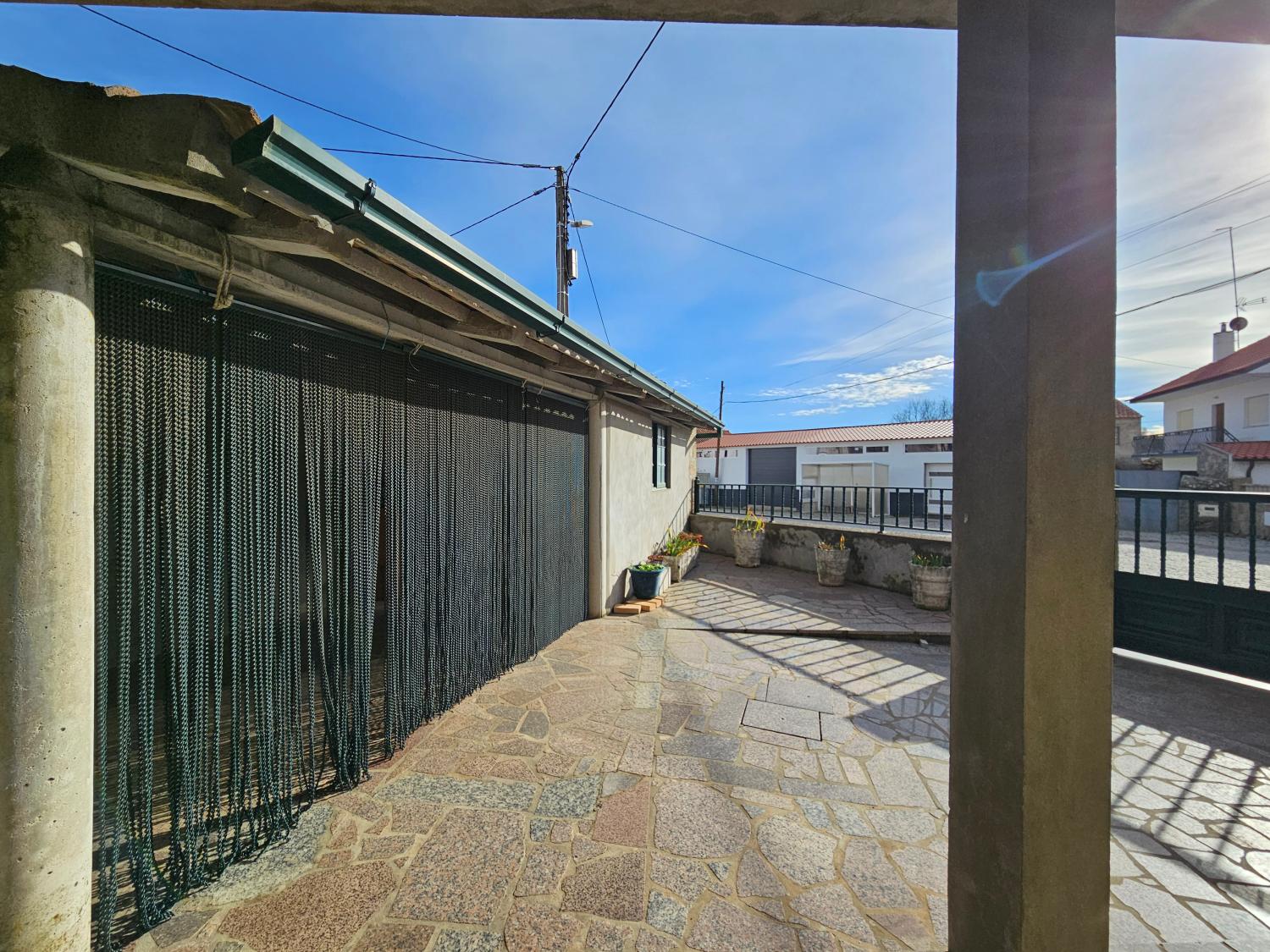  à venda moradia em banda Cardeal Sabugal 5