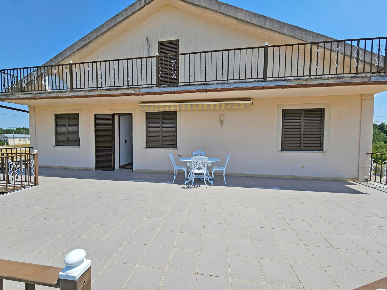  à venda casa isolada Souro Pires Pinhel 4