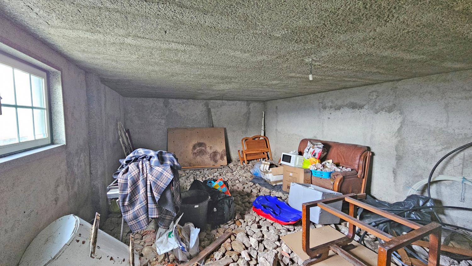  à venda casa isolada Vale de Estrela Guarda 32
