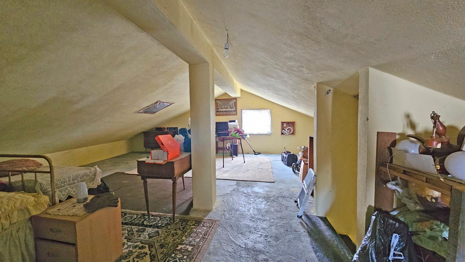  à venda casa isolada Vale de Estrela Guarda 27