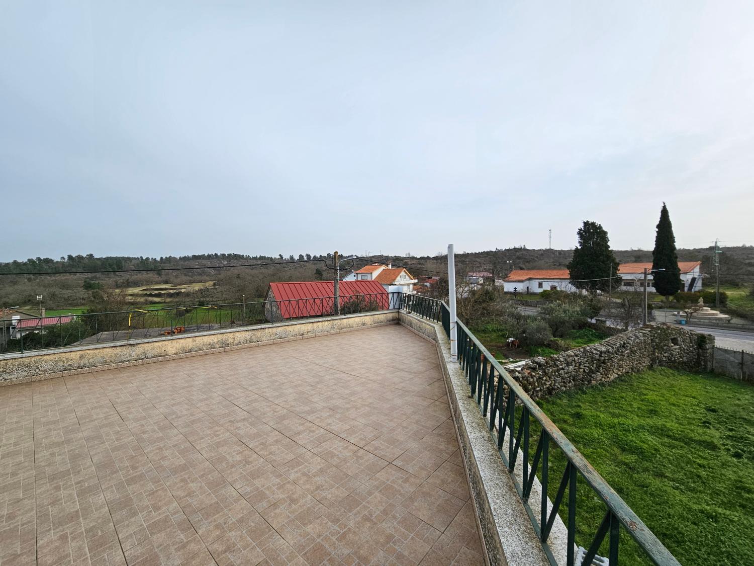 à venda moradia em banda Pinhel Pinhel 2