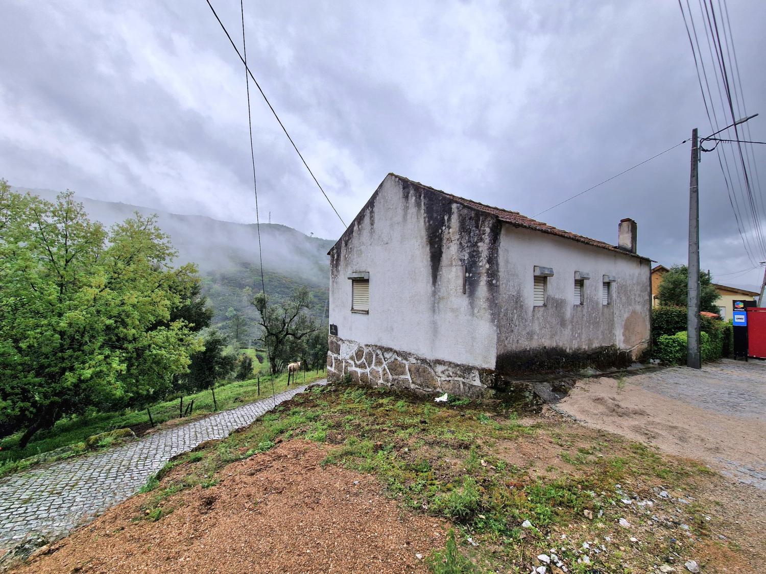 à venda casa isolada Ramela Guarda 2