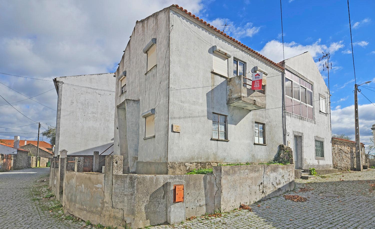  à venda moradia em banda Vale da Mula Almeida 2