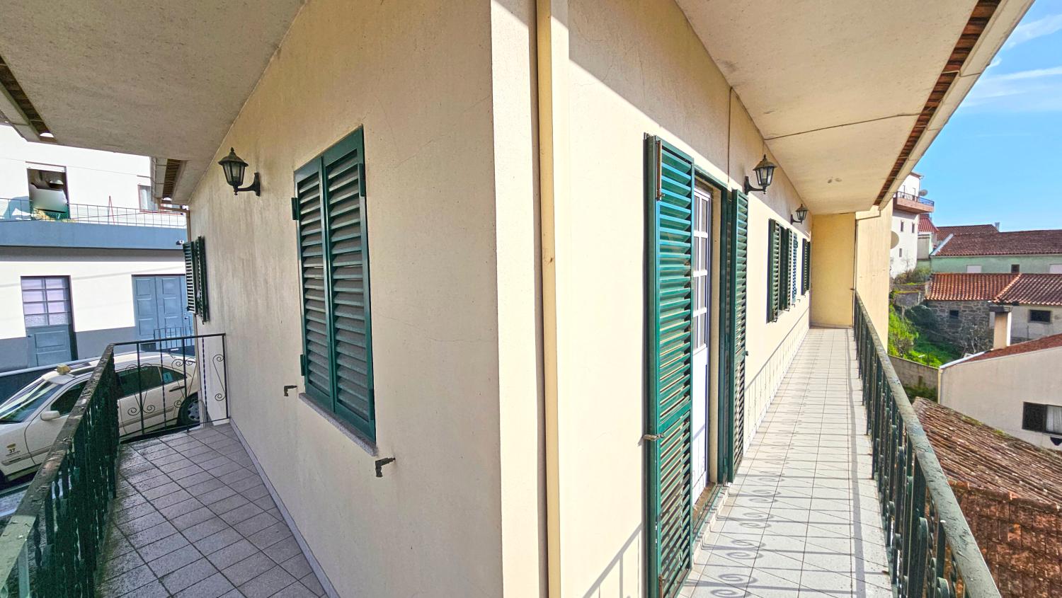  à venda moradia em banda Famalicão Guarda 5