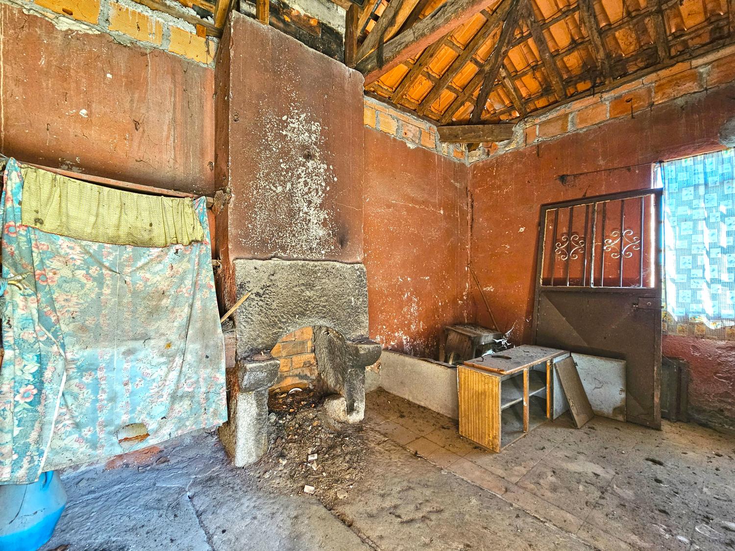  à venda moradia em banda Rabaçal Mêda 7