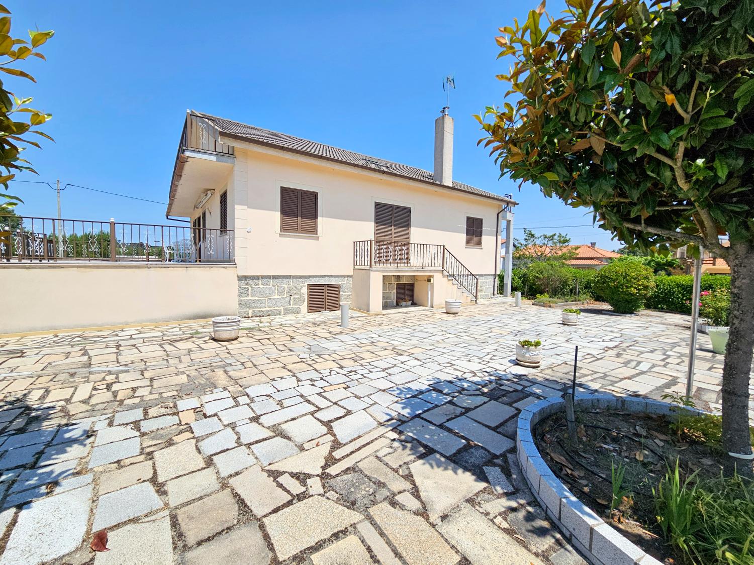 à venda casa isolada Souro Pires Pinhel 1