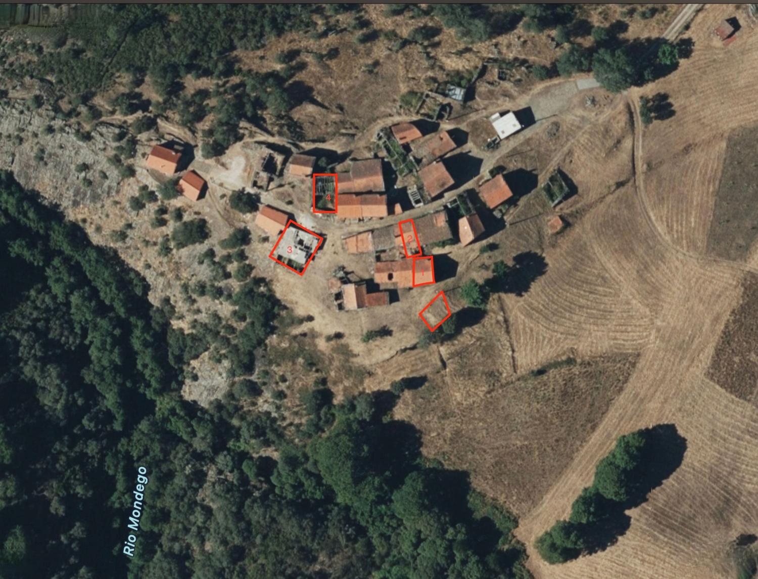  à venda moradia em banda Quinta da Taberna Guarda 5