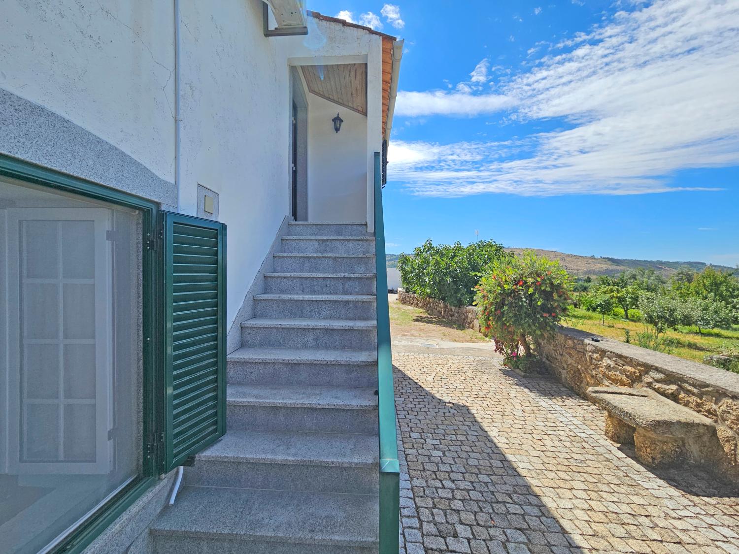 à venda casa Gonçalo Guarda 2