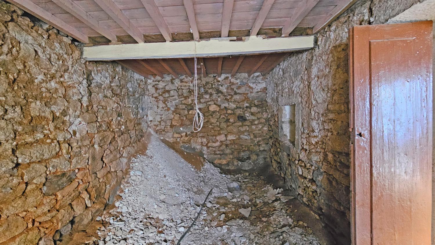  à venda moradia em banda Almeida Almeida 9
