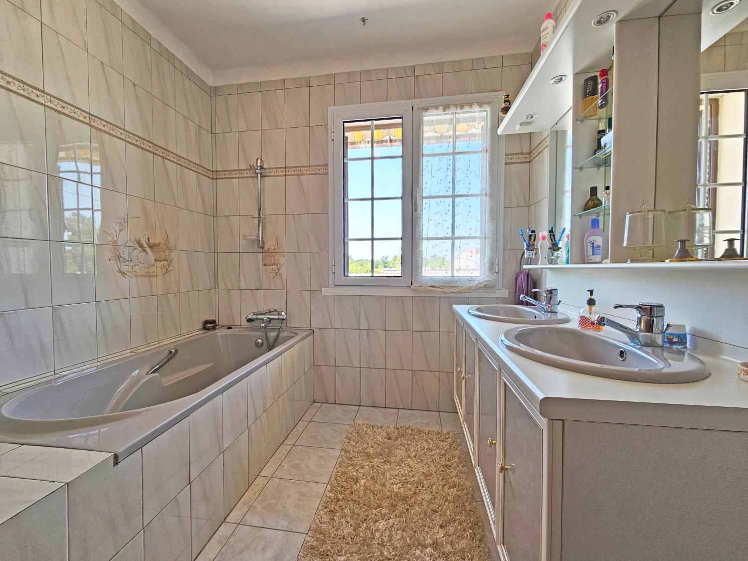  à venda casa isolada Souro Pires Pinhel 23